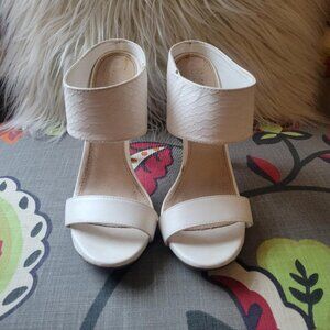 Mossimo Mackenzie Slip On High Heel Mules Sandal in White -Size 6.5